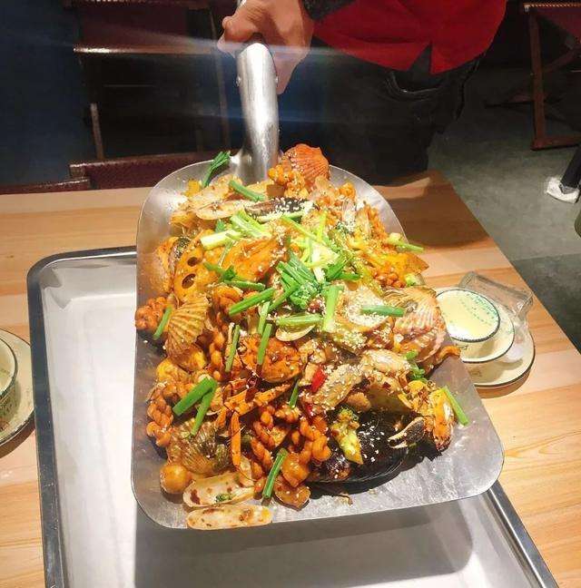 三角镇手抓海鲜加盟